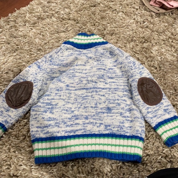 Boy genuine kids by oshkosh size 2t guc - Picture 3 of 3